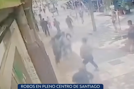 video: a un mendocino lo estafaron en chile y persiguio al ladron por pleno centro de santiago video: a un mendocino lo estafaron en chile y persiguio al ladron por pleno centro de santiago