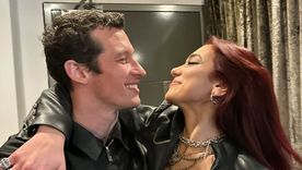 Dua Lipa y Callum Turner. Foto: Instagram @dualipa. Dua Lipa y Callum Turner. Foto: Instagram @dualipa.