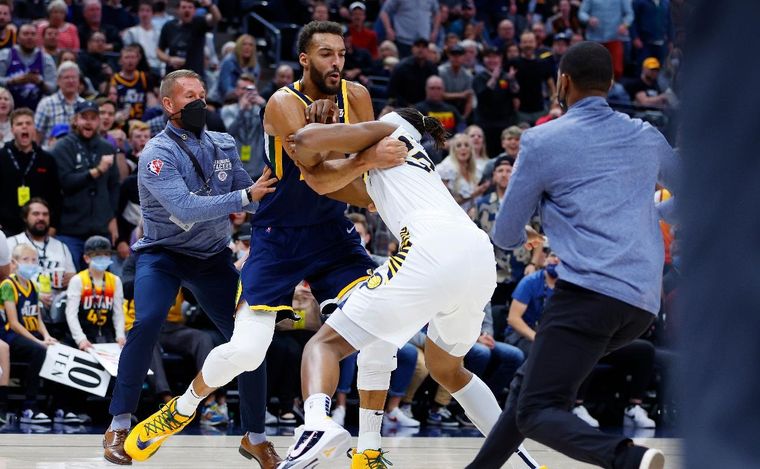 Gobert y Turner se cruzaron feo