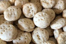muy facil: exquisitos bizcochitos con ¡solo 2 ingredientes!