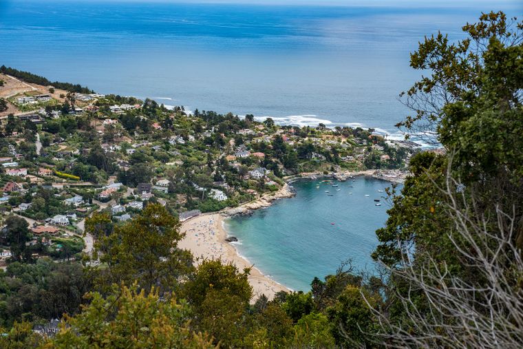 Las playas de Chile combinan aguas limpias, paisajes cuidados y entornos ideales para disfrutar el verano con tranquilidad.