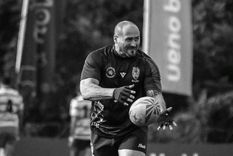 Esteban Racca se desplomó durante un partido en Paraguay y no pudieron reanimarlo.