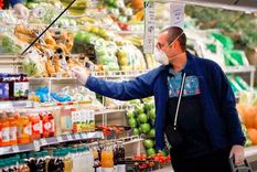 El caso del súper de Luján trajo a colación los cuidados en la compra y desinfección de alimentos