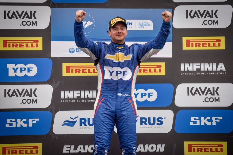 Berni Llaver en el podio neuquino. Foto: Prensa TC2000