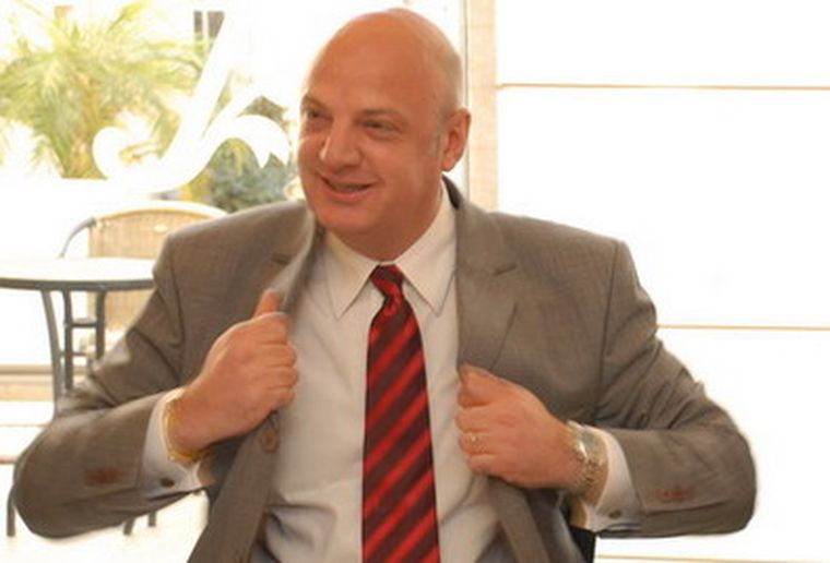 Cassia quiere ponerse el traje de gobernador. Foto: MDZ