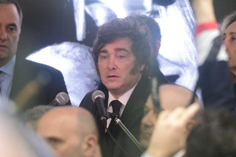 El acto de conmemoración por los 34 años del atentado a la Embajada de Israel contó con la presencia del presidente Javier Milei. El acto de conmemoración por los 34 años del atentado a la Embajada de Israel contó con la presencia del presidente Javier Milei.