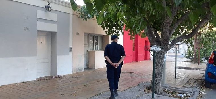 Los vecinos llevaban una semana sin verla pero solo se alertaron por el olor putrefacto