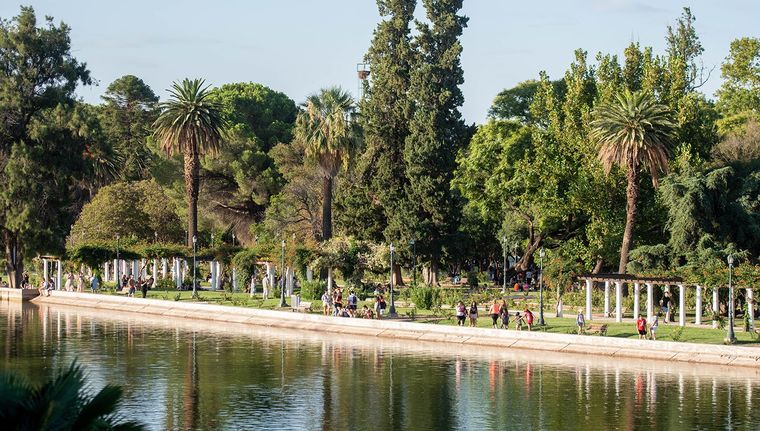 La jornada será más estable en Mendoza, con ascenso de la temperatura y cielo despejándose por la mañana. La jornada será más estable en Mendoza, con ascenso de la temperatura y cielo despejándose por la mañana.