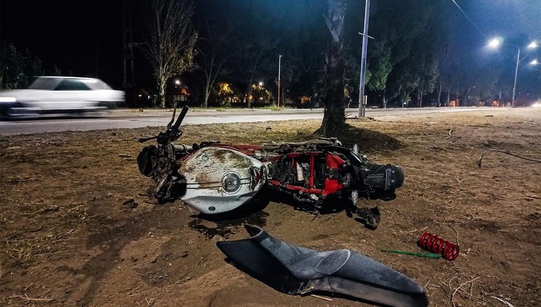 Un adolescente resultó herido tras chocar contra un árbol cuando conducía una moto Foto: Imagen ilustrativa / Archivo MDZ