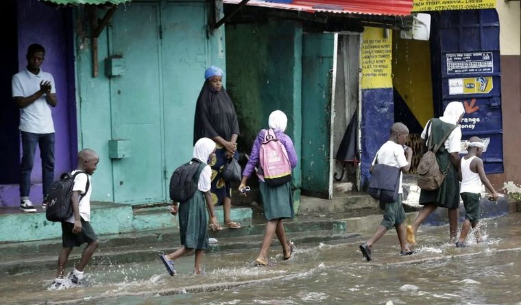 En muchas zonas, la sequía dejó paso a inundaciones muy relevantes. Foto: Efe.