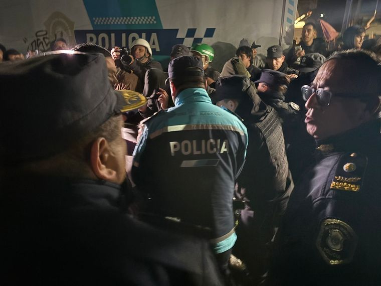 Incidentes en el acto de Javier Milei en Moreno