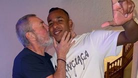 Más allá del compromiso de palabra entre las partes, los dirigentes de Independiente Rivadavia le pusieron un ultimátum a Sebastián Villa. Más allá del compromiso de palabra entre las partes, los dirigentes de Independiente Rivadavia le pusieron un ultimátum a Sebastián Villa.