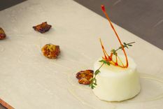 panacota con torrontes: la receta de la chef andrea claudia blanco que conquista paladares