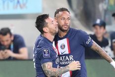 Neymar defendió a Messi ante una pregunta de la prensa. Foto: @PSG_espanol