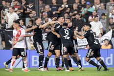 Riestra da la sorpresa y vence a River en su cancha. Foto: FotoBaires Riestra da la sorpresa y vence a River en su cancha. Foto: FotoBaires