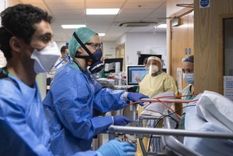 Alguien el otro día vio morir a ocho o nueve personas en un turno: la devastadora crisis de salud mental en el personal sanitario por la pandemia de coronavirus