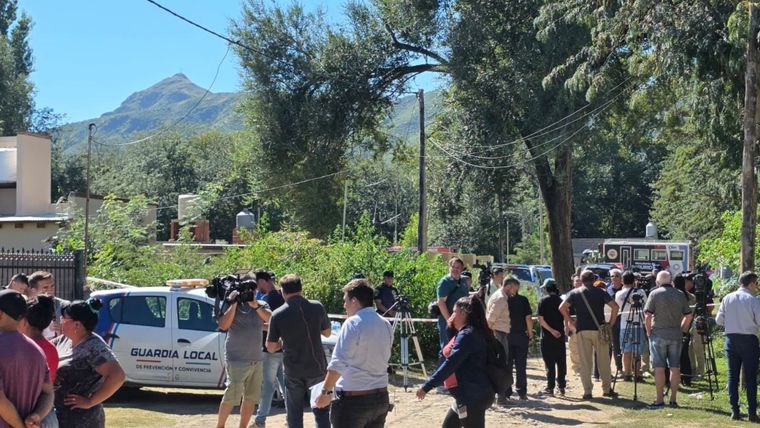 El operativo desplegado para encontrar a Esmeralda, la nena que desapareció en Córdoba. El operativo desplegado para encontrar a Esmeralda, la nena que desapareció en Córdoba.