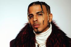 Rauw Alejandro debió ser hospitalizado luego de uno de sus shows. Rauw Alejandro debió ser hospitalizado luego de uno de sus shows.