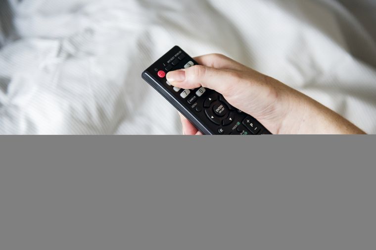 El control remoto tiene una "ayuda" en el número 5. El control remoto tiene una "ayuda" en el número 5.