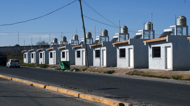 El IPV cambió un requisito clave para acceder al progrma Mi Casa. Foto: ALF PONCE MERCADO / MDZ