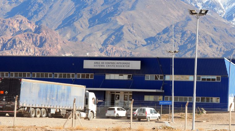 La Aduana de Mendoza cederá sin cargo un camión a una comuna cordobesa
