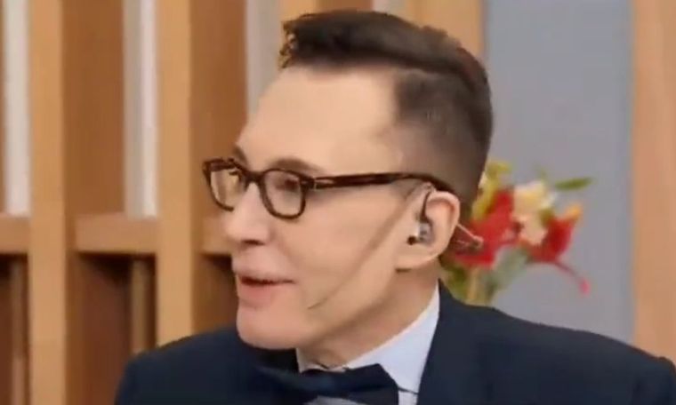 Marcelo Polino se fue de Polémica en el Bar El periodista se despidió de sus compañeros Foto: Captura de TV