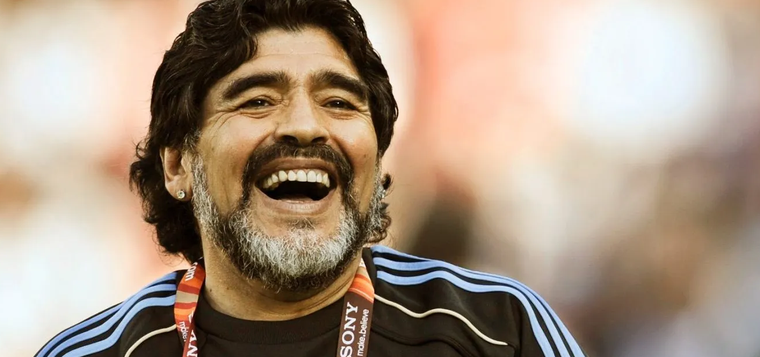 Famosos artistas de la industria musical hicieron inolvidables canciones dedicadas al Diez Foto: The Football Times