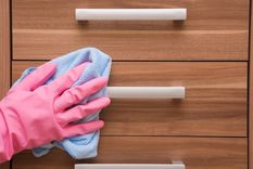 Métodos caseros para limpiar tus muebles Foto: Shutterstock