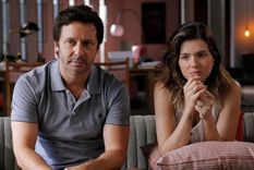 Vicuña y Suárez son parte del gran elenco de una serie que rompe todo en la app de streaming. / Disney+