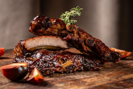 Tradicionalmente, esta receta se preparaba en celebraciones y banquetes, ya que el cordero era símbolo de abundancia y hospitalidad. Tradicionalmente, esta receta se preparaba en celebraciones y banquetes, ya que el cordero era símbolo de abundancia y hospitalidad.