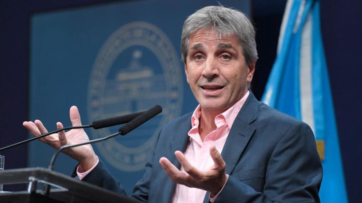 Gobierno de Milei reduce tasas de interés y flexibiliza pagos de impuestos