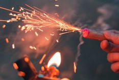 El uso de pirotecnia puede causar lesiones, muchas veces irreversibles, en la capacidad de escucha.