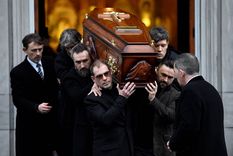 una multitud despidio a la cantante de the cranberries