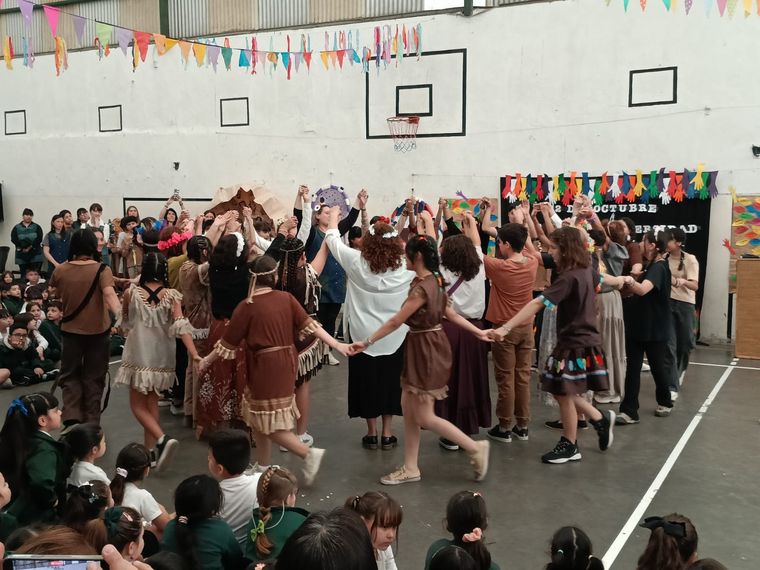 El Instituto fue seleccionado entre las 50 escuelas finalistas. El Instituto fue seleccionado entre las 50 escuelas finalistas.