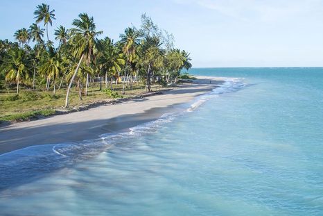 Un destino poco conocido con actividades acuáticas y aguas turquesas. Un destino poco conocido con actividades acuáticas y aguas turquesas.
