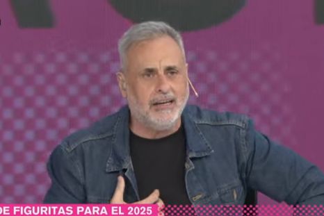 Un histórico panelista de Intrusos reveló jugosos detalles de su tenso vínculo con Jorge Rial. Foto: Captura C5N
