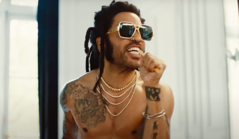 Lenny Kravitz volvió con un desnudo que se hizo viral en redes. Foto: Captura de video