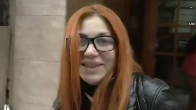 La vocalista en su primera aparición televisiva tras el escándalo. Foto: captura de pantalla América TV.