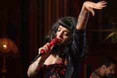 Mon Laferte, Lali, Instagram