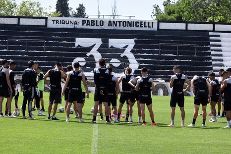 Gimnasia está a 90 minutos de la gloria. Hoy busca el ascenso desde las 17. Gimnasia está a 90 minutos de la gloria. Hoy busca el ascenso desde las 17.
