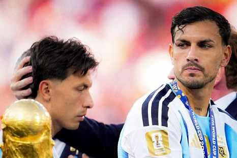 El mediocampista recibió diez partidos de suspensión por parte de FIFA.