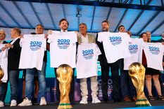 Alejandro Domínguez anunció que la Confederación Sudamericana propondrá ante FIFA la ampliación de cupos de cara al Mundial Centenario que se jugará en Argentina, Uruguay, Paraguay, España, Portugal y Marruecos. Foto: Archivo Alejandro Domínguez anunció que la Confederación Sudamericana propondrá ante FIFA la ampliación de cupos de cara al Mundial Centenario que se jugará en Argentina, Uruguay, Paraguay, España, Portugal y Marruecos. Foto: Archivo