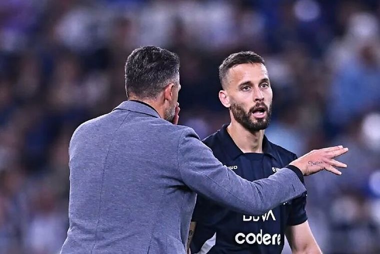 Canales protagonizó un fuerte cruce con Martín Demichelis, tras un partido amistoso entre River y Rayados Canales protagonizó un fuerte cruce con Martín Demichelis, tras un partido amistoso entre River y Rayados
