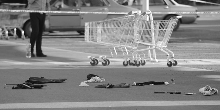 Matías fue abandonado en la vereda por sus asesinos. Foto: Nacho Gaffuri / MDZ