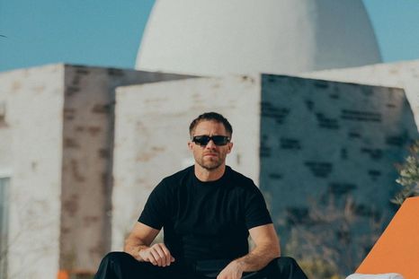 Estos son los pantalones que elige Nico Riera para realzar su estilo moderno Foto: Instagram