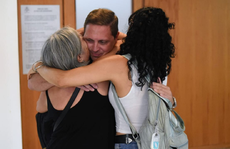 Familiares y amigos de Virginia Ferreyra y su mamá atravesados por el dolor, luego de la sentencia a prisión perpetua para los homicidas. Familiares y amigos de Virginia Ferreyra y su mamá atravesados por el dolor, luego de la sentencia a prisión perpetua para los homicidas.