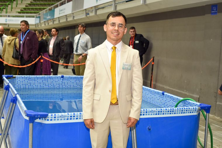 Facundo, uno de los bautizados, aseguró que el proceso lo ayudó a “encontrar paz y dejar el rencor”. Facundo, uno de los bautizados, aseguró que el proceso lo ayudó a “encontrar paz y dejar el rencor”.