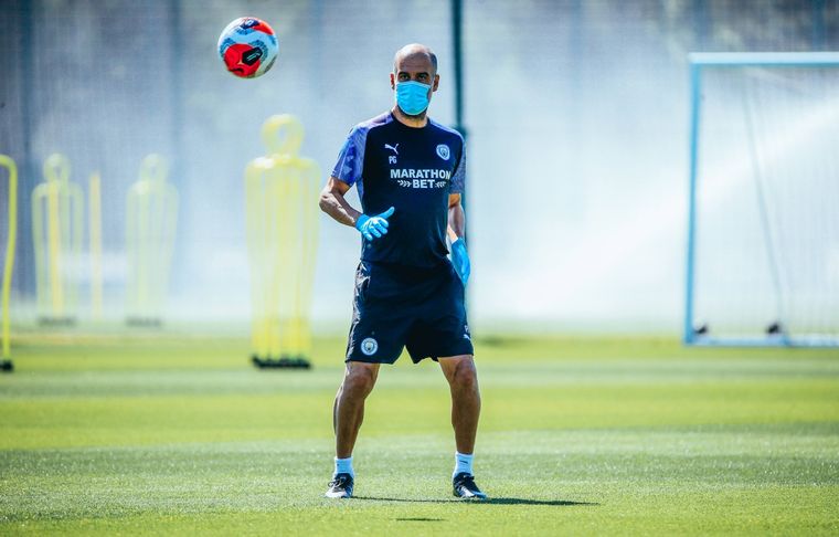 Guardiola durante una práctica del City. Manchester City Foto: Manchester City