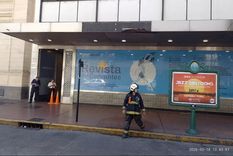 Temblores en el décimo piso de un edificio anexo al Teatro Cervantes motivó la evacuación de casi 150 personas. Foto: SAME