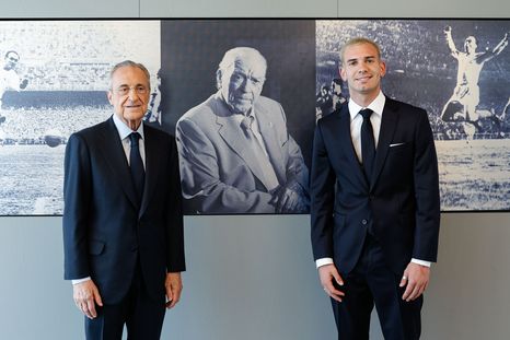 Historia y presente: en la presentación de Franco Mastantuono, Florentino Pérez elogió a River, recordó a Alfredo Di Stéfano y reforzó el lazo entre el Millonario y Real Madrid. Historia y presente: en la presentación de Franco Mastantuono, Florentino Pérez elogió a River, recordó a Alfredo Di Stéfano y reforzó el lazo entre el Millonario y Real Madrid.